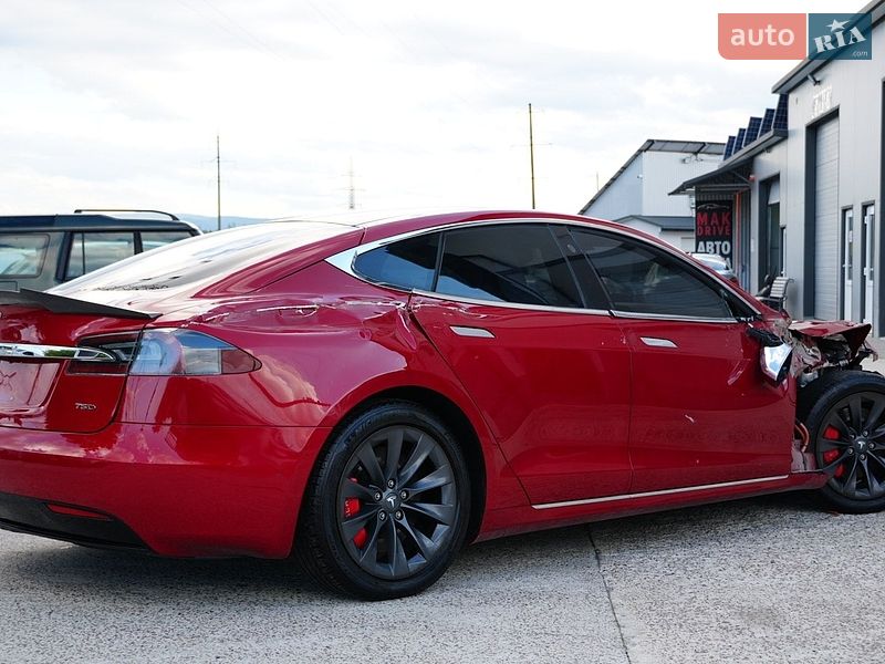 Ліфтбек Tesla Model S 2020 в Дрогобичі