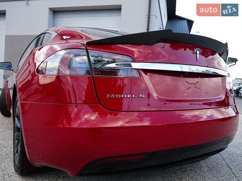 Ліфтбек Tesla Model S 2020 в Дрогобичі