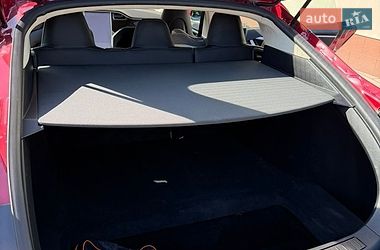 Лифтбек Tesla Model S 2016 в Одессе