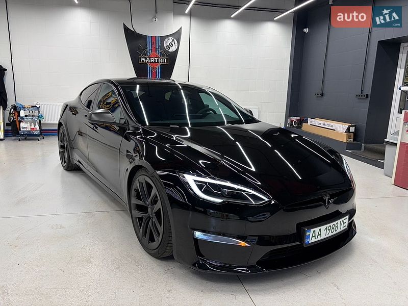 Лифтбек Tesla Model S 2021 в Киеве фото 3 Лифтбек Tesla Model S 2021 в Киеве