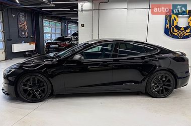 Лифтбек Tesla Model S 2021 в Киеве фото 7 Лифтбек Tesla Model S 2021 в Киеве