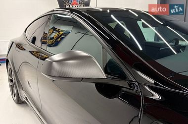 Лифтбек Tesla Model S 2021 в Киеве