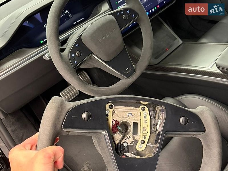 Лифтбек Tesla Model S 2021 в Киеве