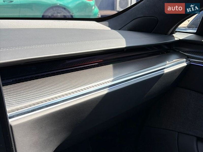 Лифтбек Tesla Model S 2021 в Киеве