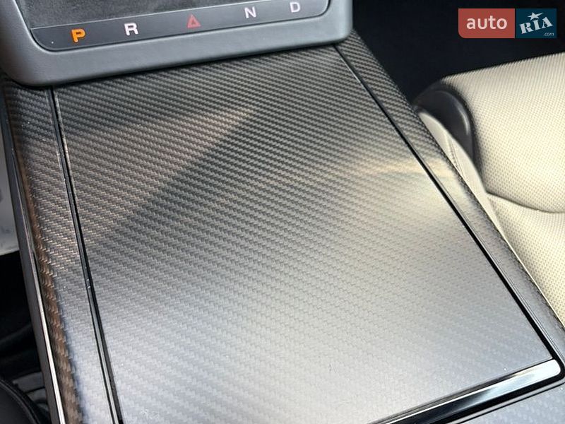 Лифтбек Tesla Model S 2021 в Киеве