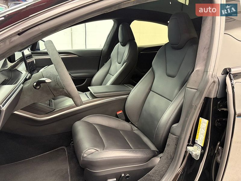 Лифтбек Tesla Model S 2021 в Киеве