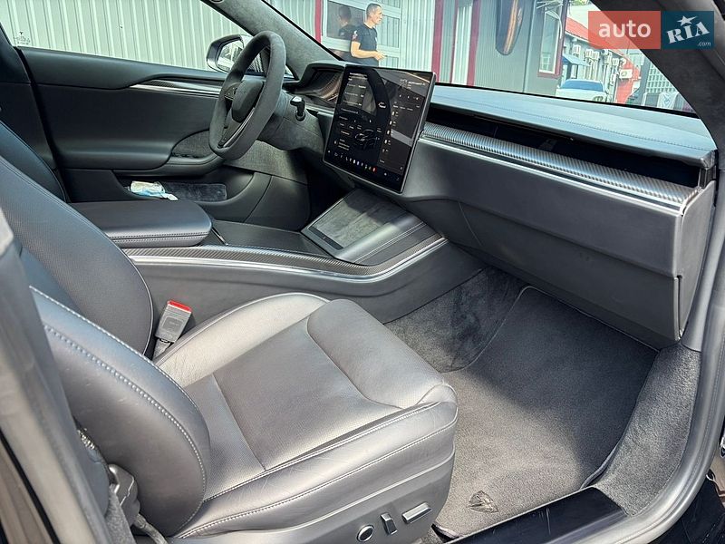 Лифтбек Tesla Model S 2021 в Киеве