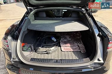 Лифтбек Tesla Model S 2021 в Киеве
