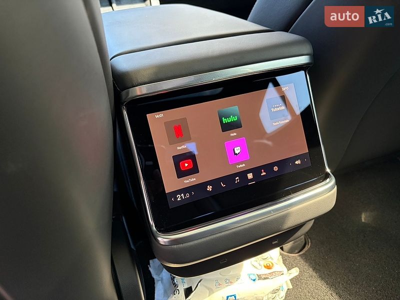 Лифтбек Tesla Model S 2021 в Киеве