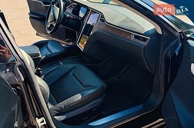 Лифтбек Tesla Model S 2016 в Харькове