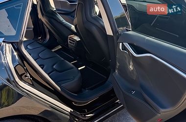 Лифтбек Tesla Model S 2016 в Харькове