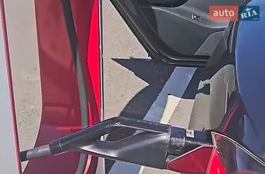 Лифтбек Tesla Model S 2019 в Тернополе