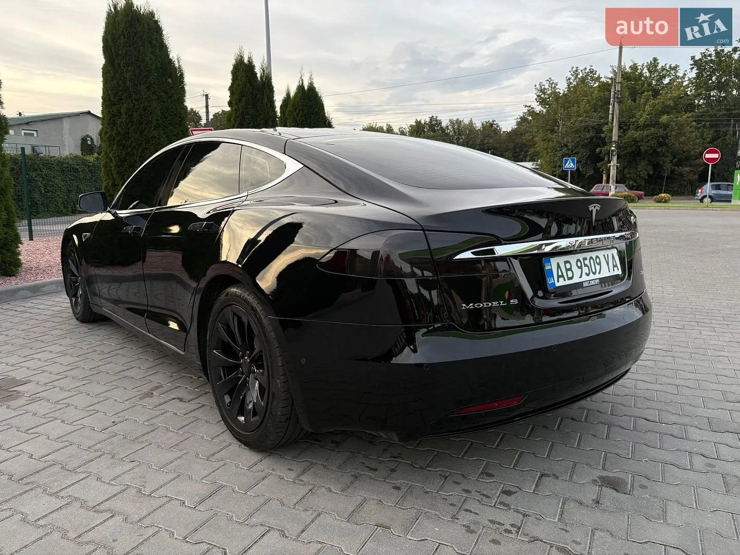 2016 Tesla Model S - мініатюра 11