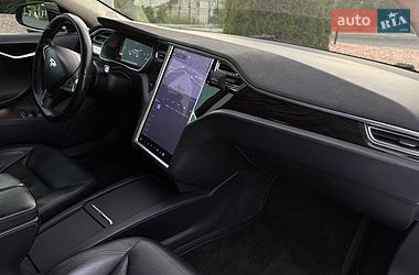 Ліфтбек Tesla Model S 2016 в Вінниці фото 28 Ліфтбек Tesla Model S 2016 в Вінниці