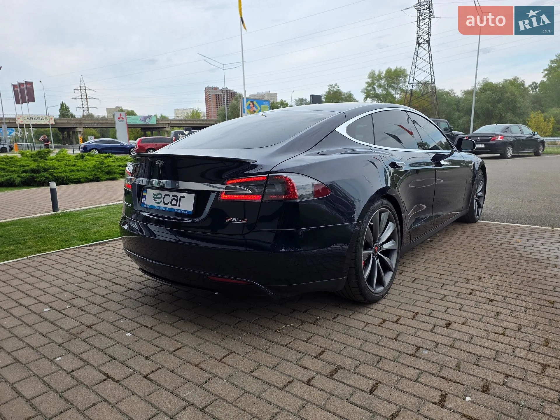 2015 Tesla Model S - мініатюра 10