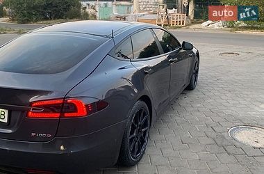 Лифтбек Tesla Model S 2018 в Николаеве