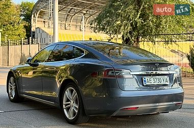 Ліфтбек Tesla Model S 2015 в Кривому Розі фото 8 Ліфтбек Tesla Model S 2015 в Кривому Розі