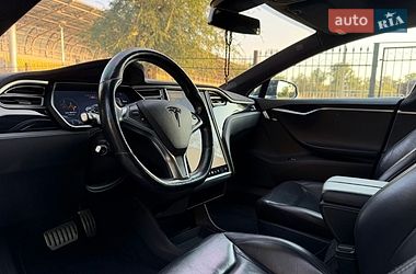 Ліфтбек Tesla Model S 2015 в Кривому Розі фото 16 Ліфтбек Tesla Model S 2015 в Кривому Розі