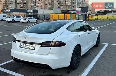 Лифтбек Tesla Model S 2022 в Львове
