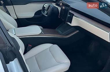Лифтбек Tesla Model S 2022 в Львове