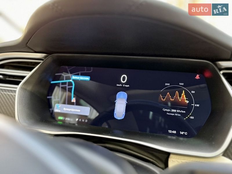 Лифтбек Tesla Model S 2018 в Киеве фото 29 Лифтбек Tesla Model S 2018 в Киеве