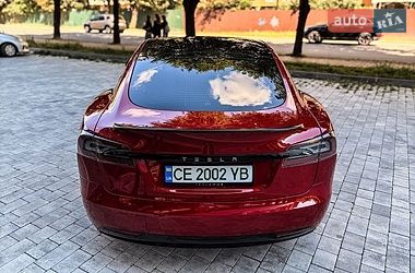 Лифтбек Tesla Model S 2019 в Черновцах