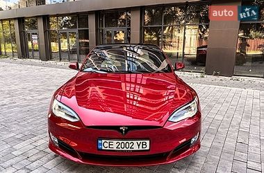Лифтбек Tesla Model S 2019 в Черновцах