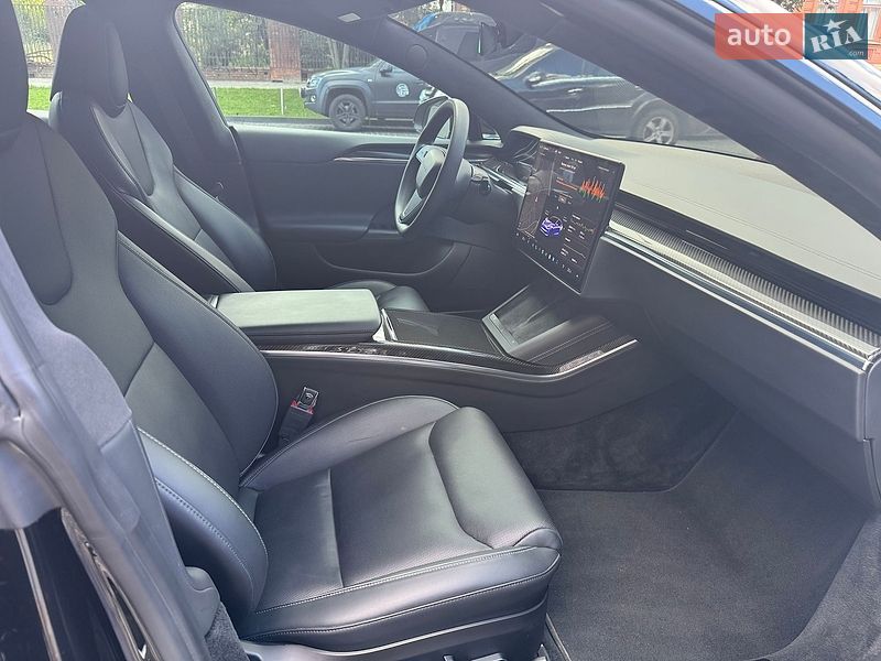 Ліфтбек Tesla Model S 2022 в Дніпрі
