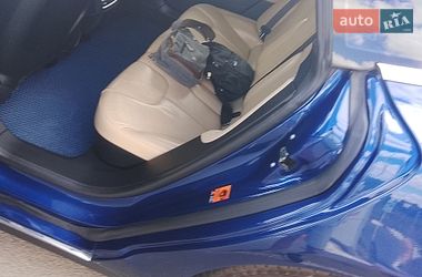 Лифтбек Tesla Model S 2016 в Днепре