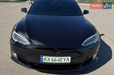 Ліфтбек Tesla Model S 2016 в Харкові