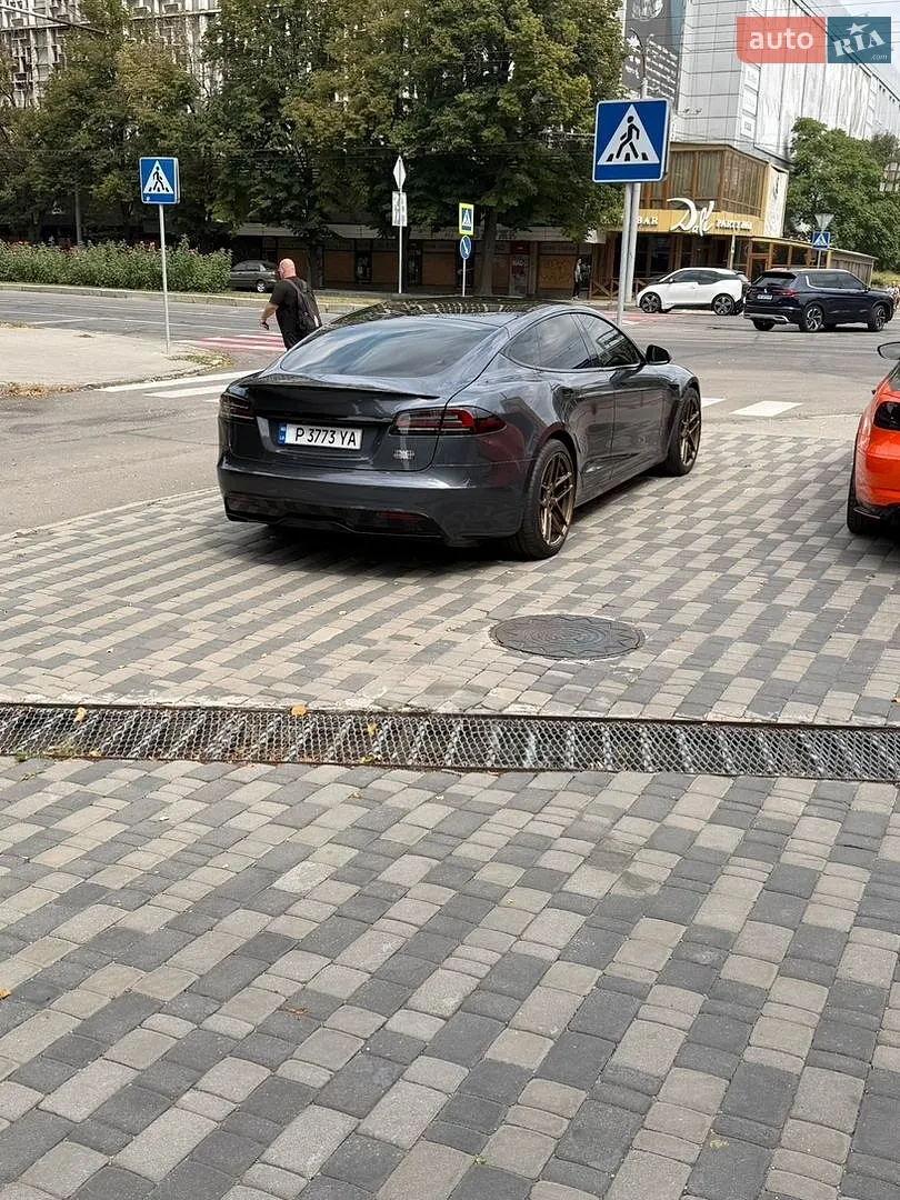 2022 Tesla Model S - мініатюра 3