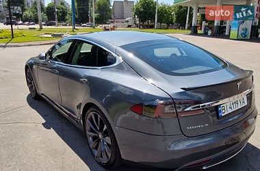 Ліфтбек Tesla Model S 2014 в Кременчуці