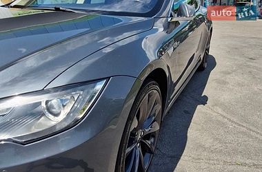 Ліфтбек Tesla Model S 2014 в Кременчуці