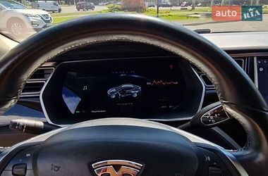 Ліфтбек Tesla Model S 2014 в Кременчуці