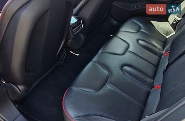 Ліфтбек Tesla Model S 2014 в Кременчуці