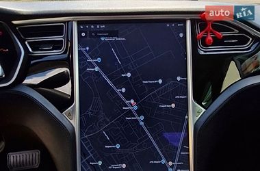Ліфтбек Tesla Model S 2014 в Кременчуці