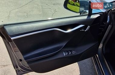 Ліфтбек Tesla Model S 2014 в Кременчуці
