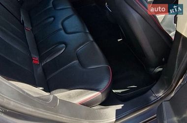 Ліфтбек Tesla Model S 2014 в Кременчуці