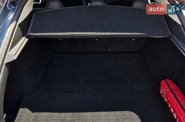 Ліфтбек Tesla Model S 2014 в Кременчуці