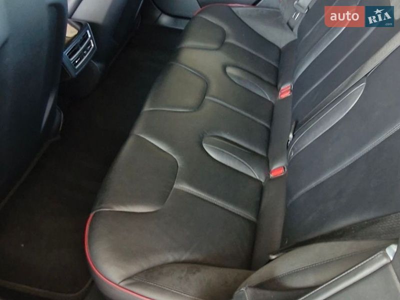 Ліфтбек Tesla Model S 2014 в Кременчуці