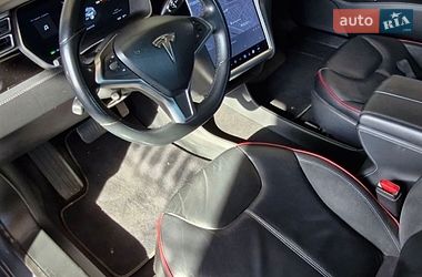 Ліфтбек Tesla Model S 2014 в Кременчуці