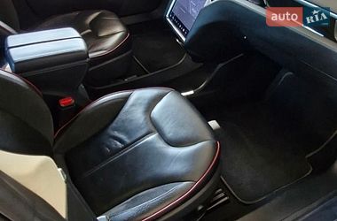 Ліфтбек Tesla Model S 2014 в Кременчуці