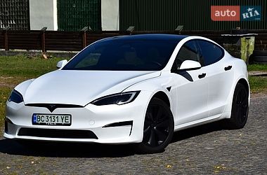 Лифтбек Tesla Model S 2023 в Дрогобыче