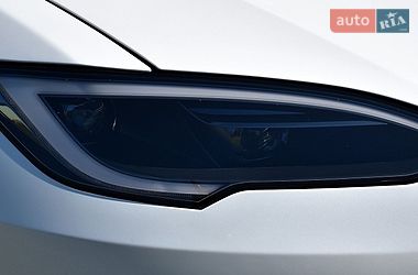 Лифтбек Tesla Model S 2023 в Дрогобыче