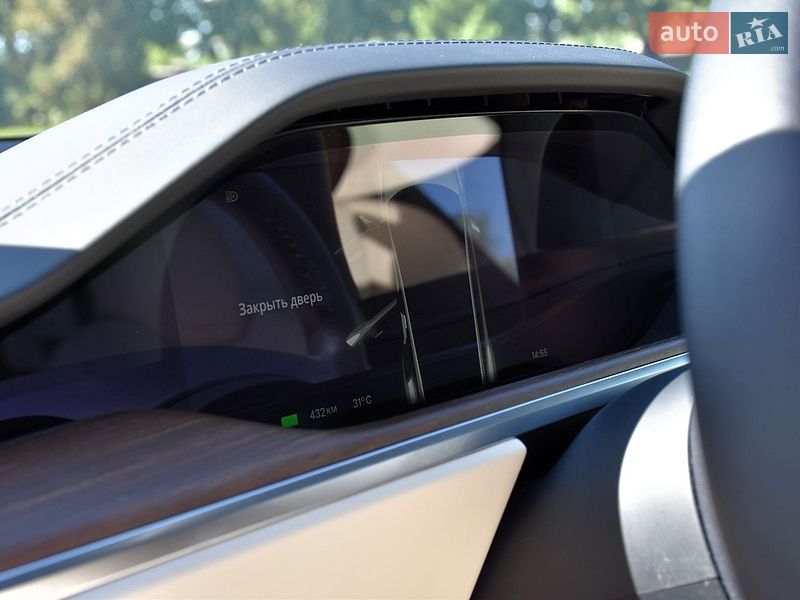 Лифтбек Tesla Model S 2023 в Дрогобыче