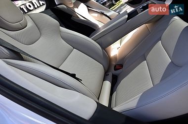 Лифтбек Tesla Model S 2023 в Дрогобыче