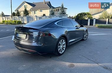 Лифтбек Tesla Model S 2015 в Виннице