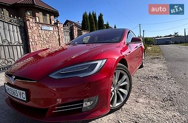 Лифтбек Tesla Model S 2018 в Житомире