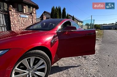 Лифтбек Tesla Model S 2018 в Житомире