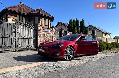 Лифтбек Tesla Model S 2018 в Житомире